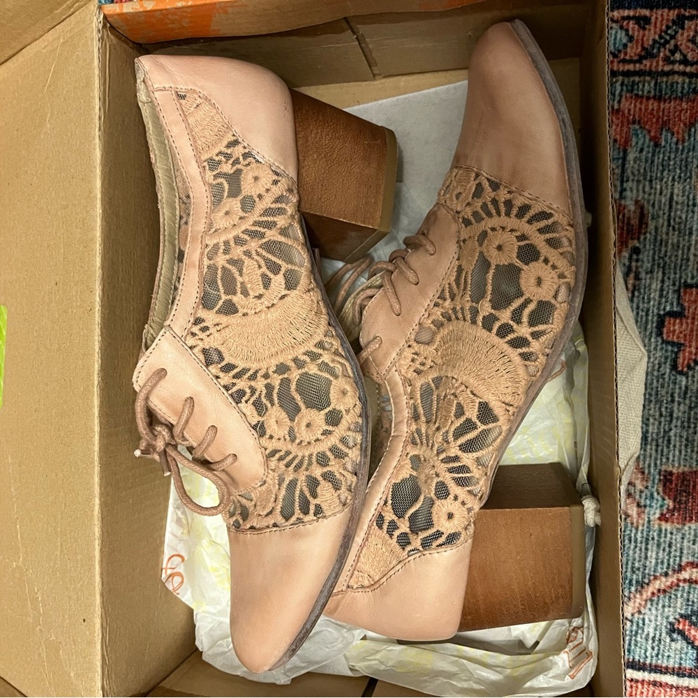 Chic Anthropologie Shoes